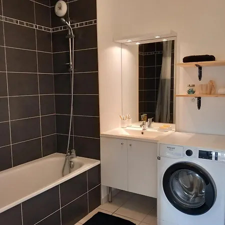 2 Proche Grande Appartement *