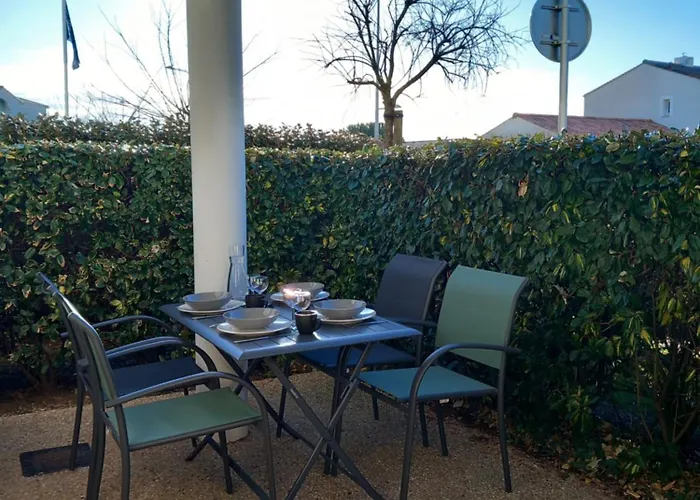 2 Proche Grande Saint-Gilles-Croix-de-Vie